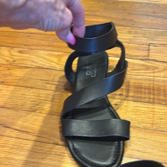 Franco Sarto Black Leather Sandals - Picture 3 of 5